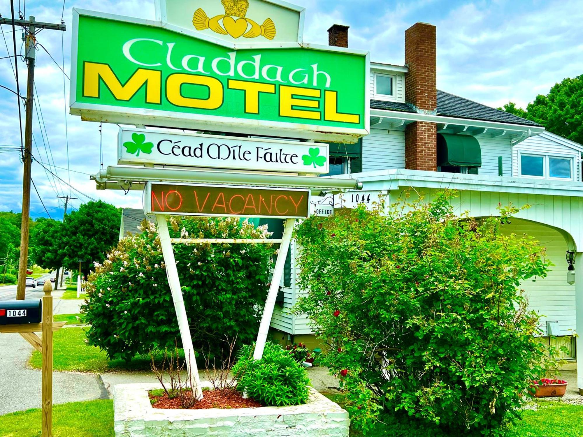 Claddagh Motel & Suites Rockport Esterno foto