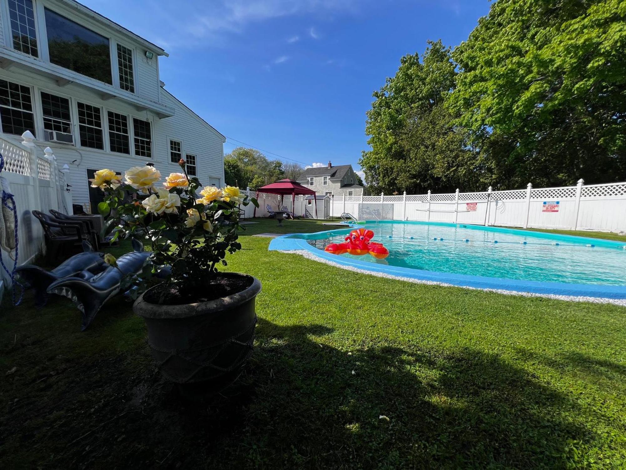 Claddagh Motel & Suites Rockport Esterno foto
